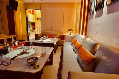 长沙天心区贺龙体育馆MAXX潮K招聘女营销/促销员,保障护航驶向职场宁静港湾